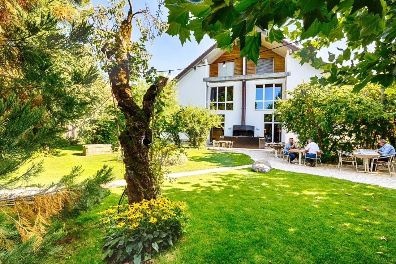 Hotel La Croix Blanche Hauterive  Ngoại thất bức ảnh