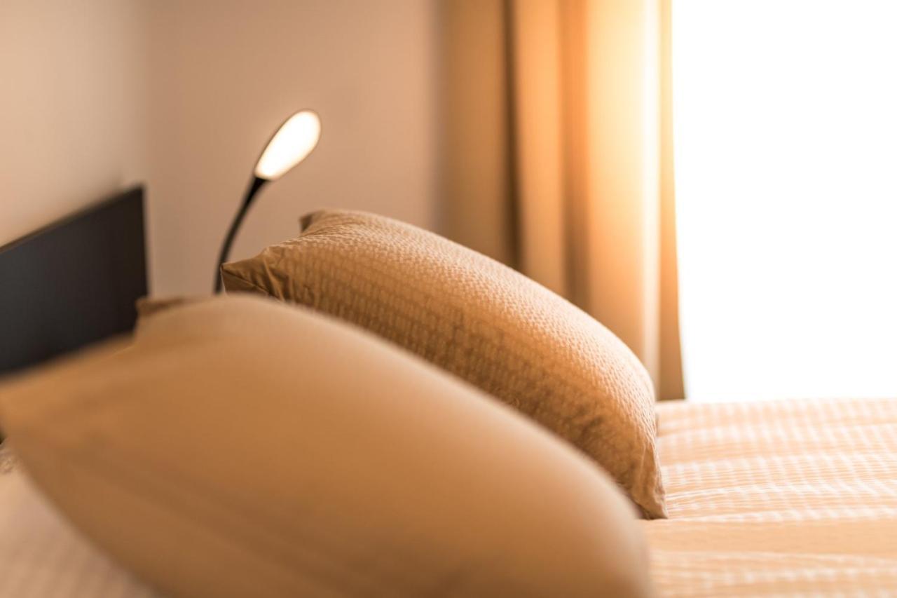 Hotel La Croix Blanche Hauterive  Ngoại thất bức ảnh