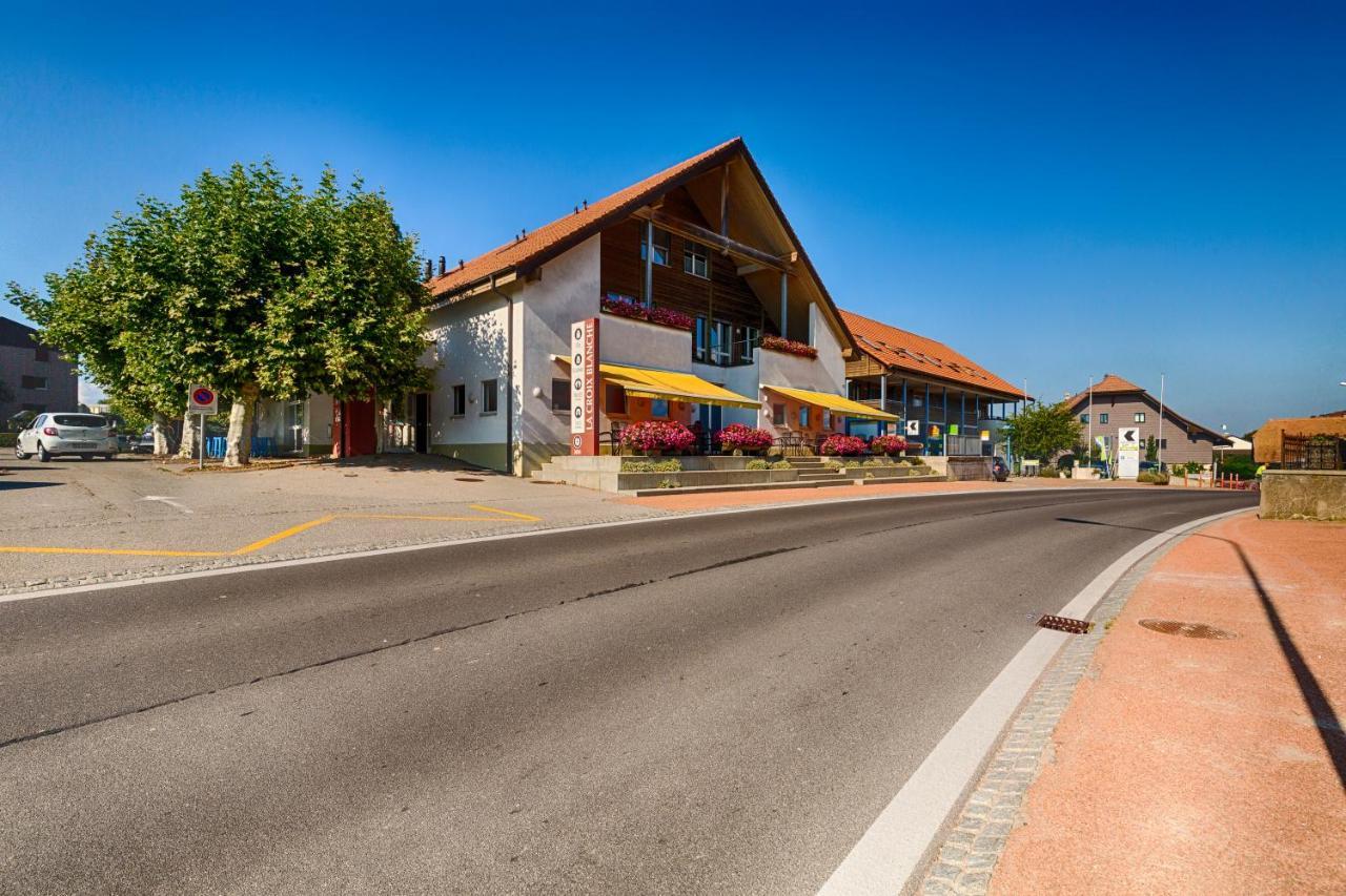 Hotel La Croix Blanche Hauterive  Ngoại thất bức ảnh