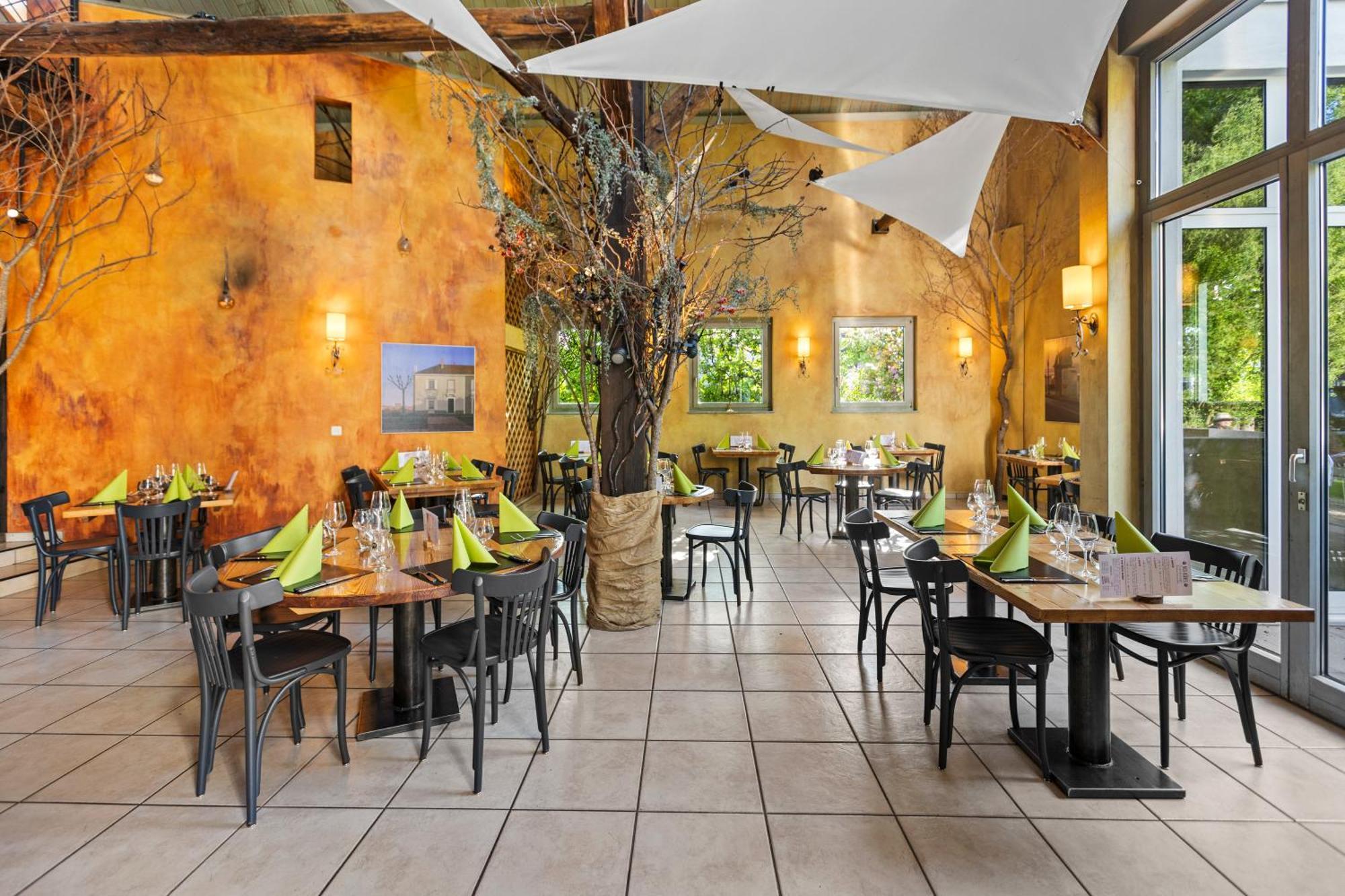 Hotel La Croix Blanche Hauterive  Ngoại thất bức ảnh