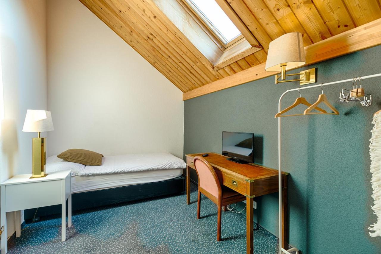 Hotel La Croix Blanche Hauterive  Ngoại thất bức ảnh
